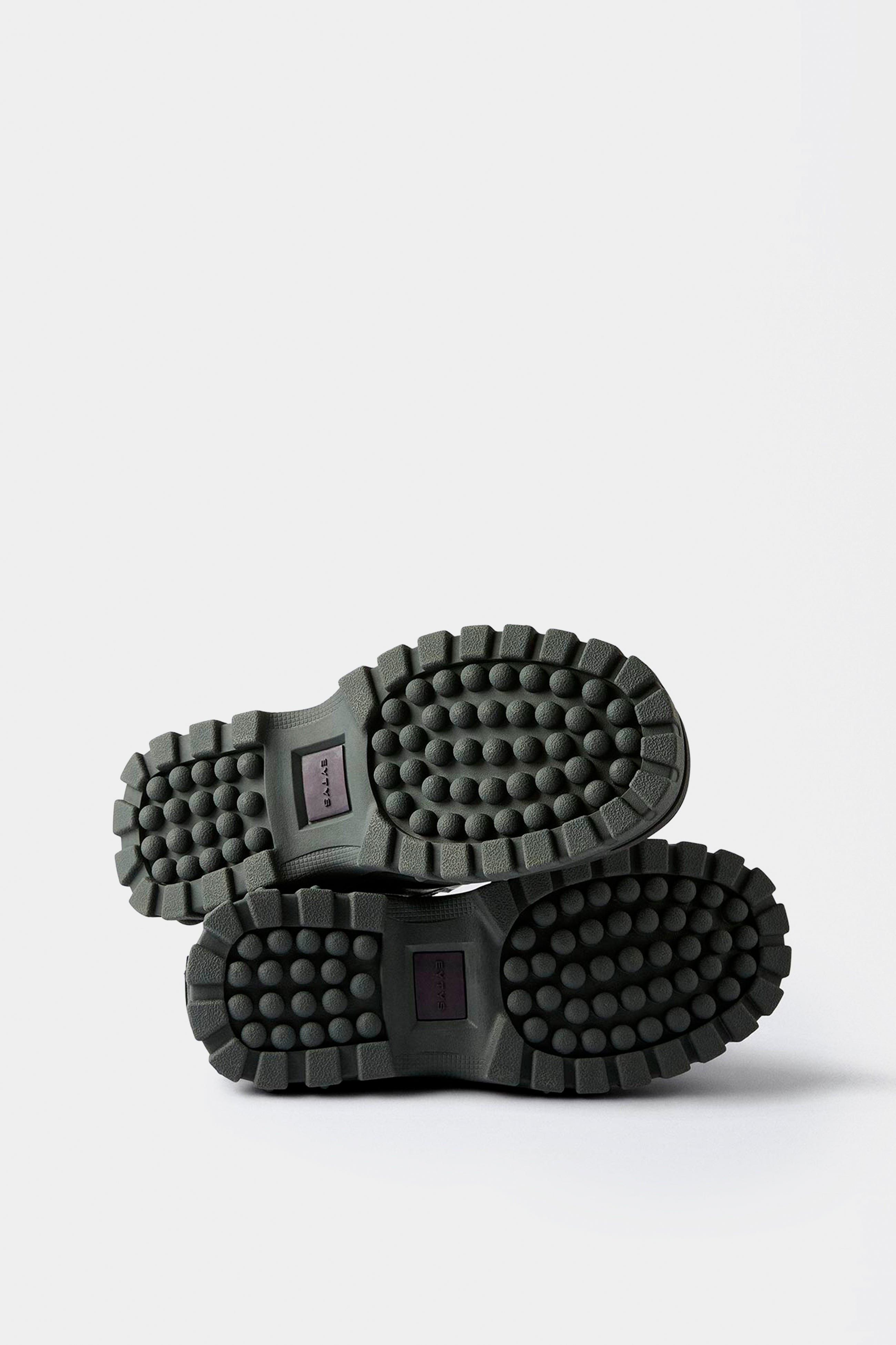 Tempest Leather Black