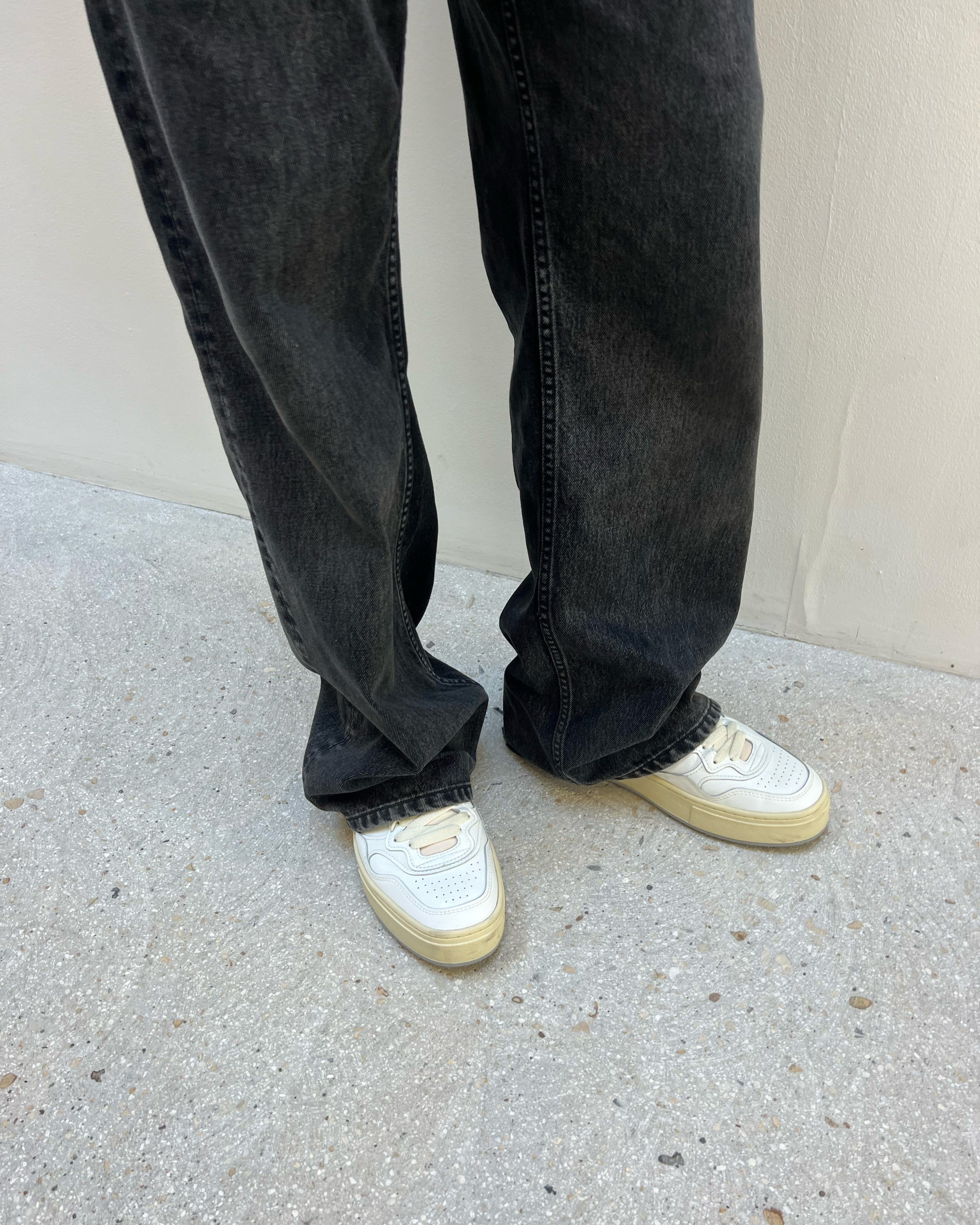 Trophy Leather White