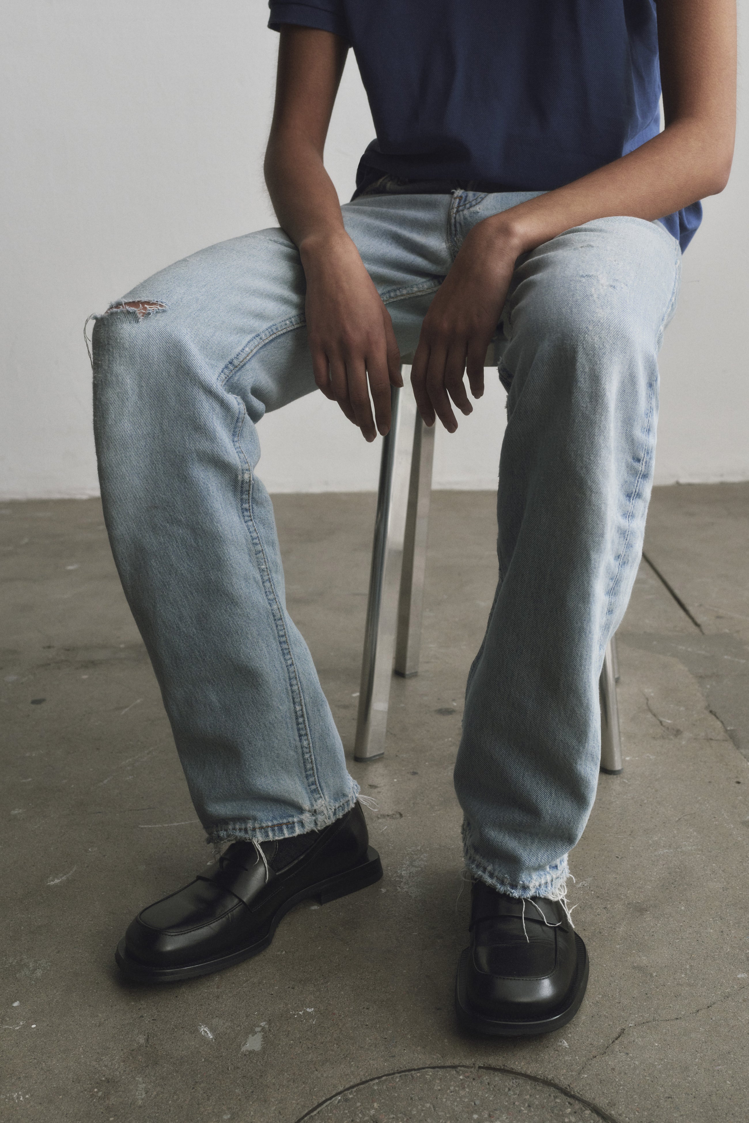 SAVANT Black Leather