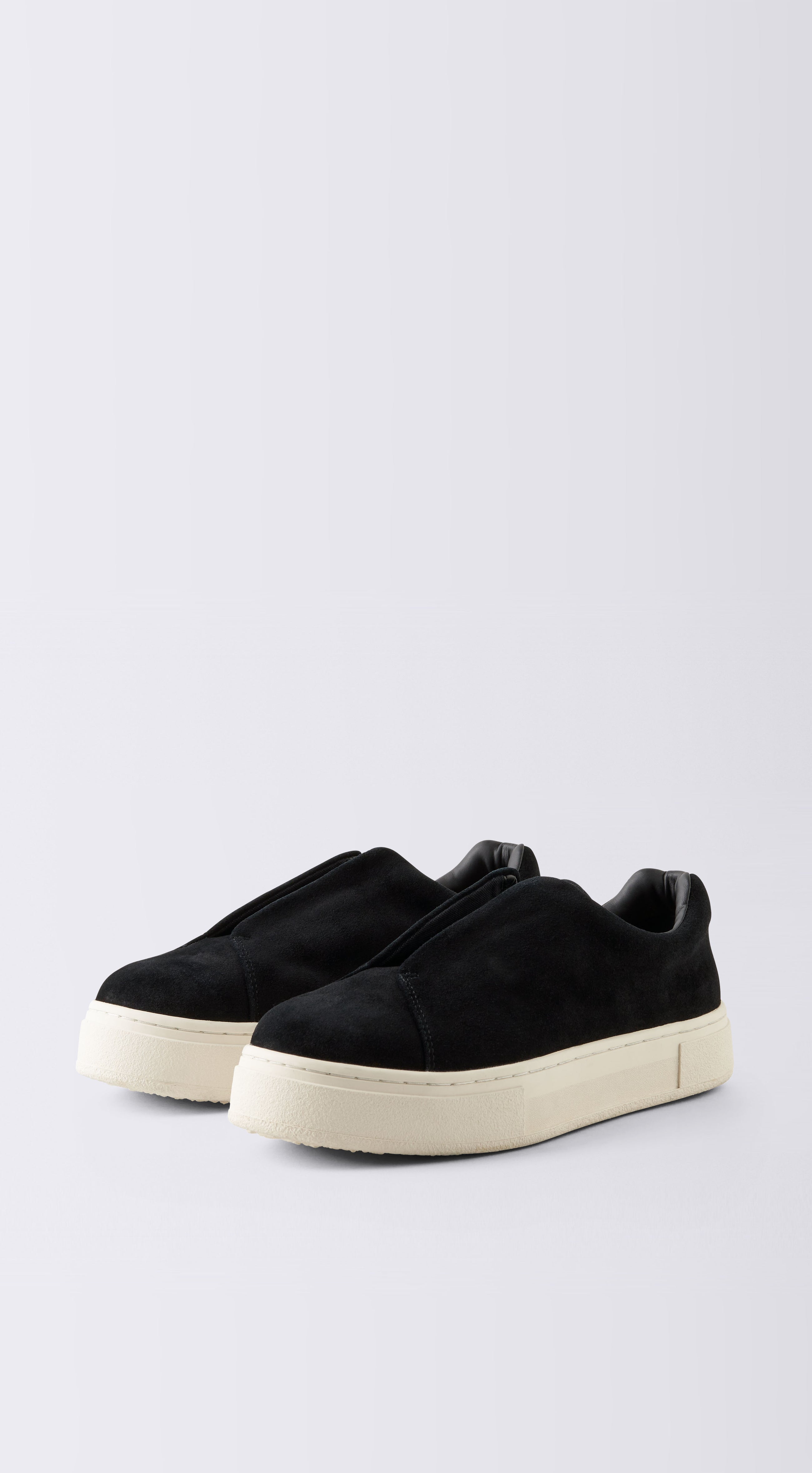 Doja S-O Suede Black