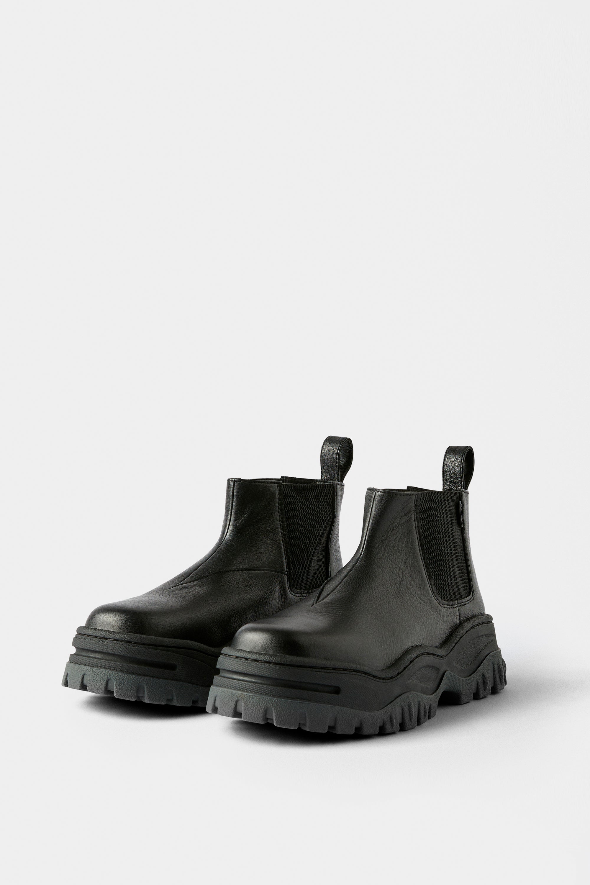 Tempest Leather Black