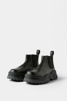 Tempest Leather Black