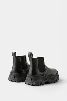 Tempest Leather Black