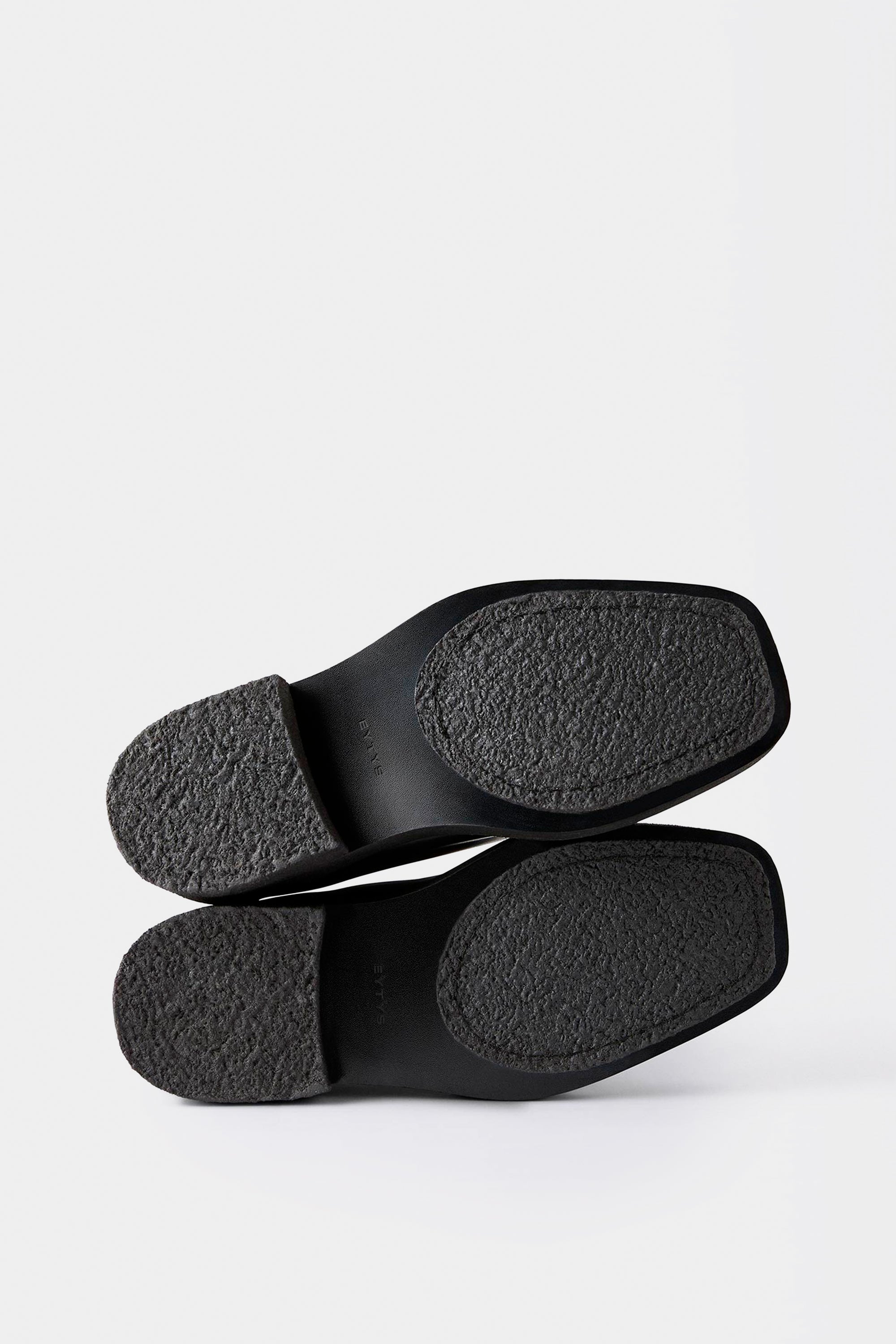 Ortega II Leather Black