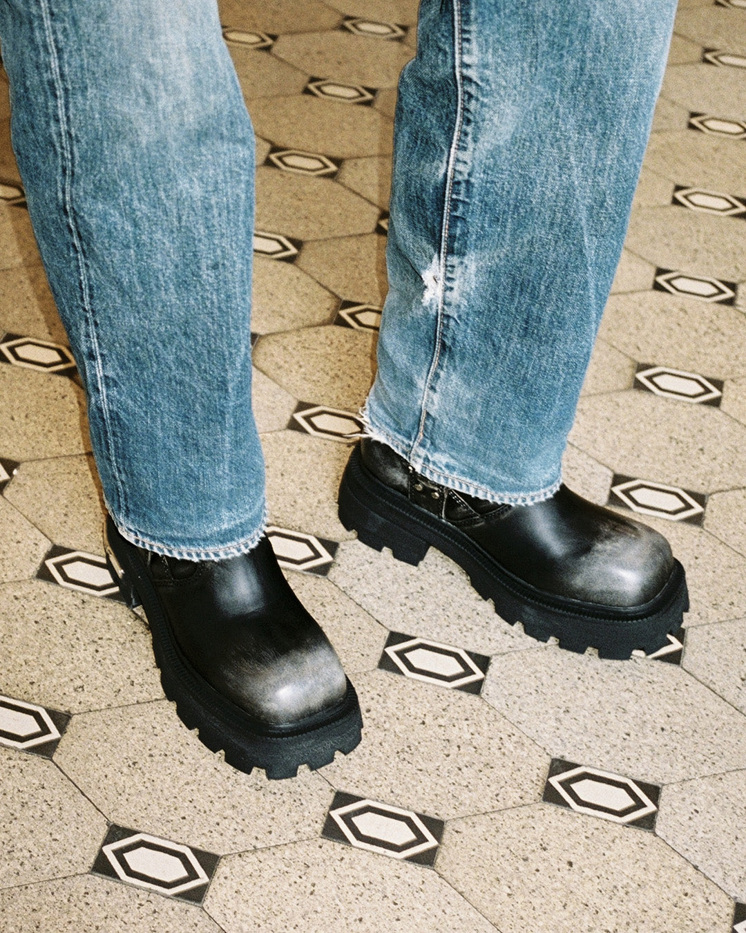 Dominique Lo Vtg Black