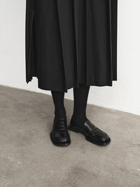 Savant Black Leather