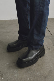 Ortega II Leather Black