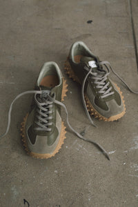 Aria Sneakers