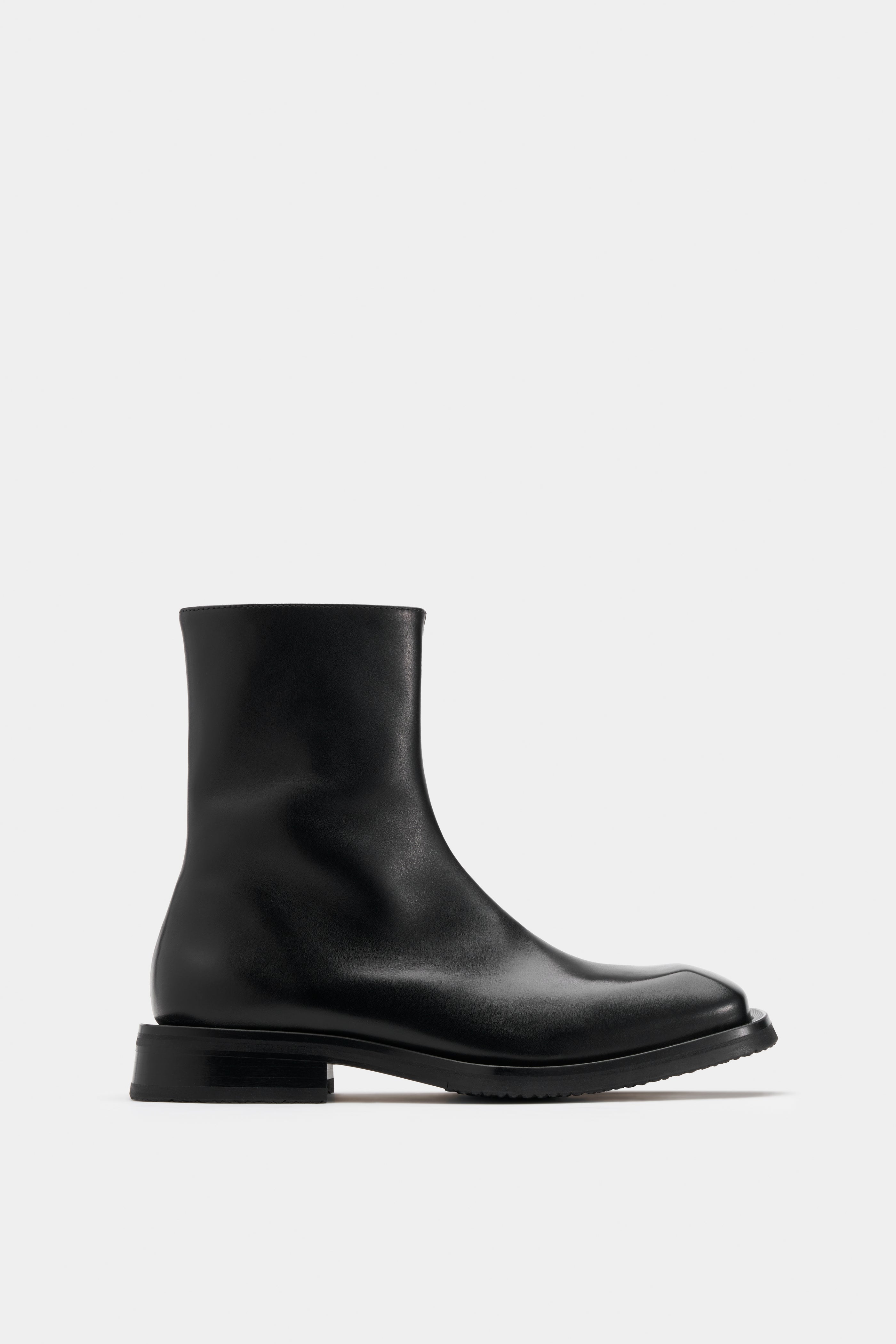 EYTYS Piston Black Leather Ankle Boots