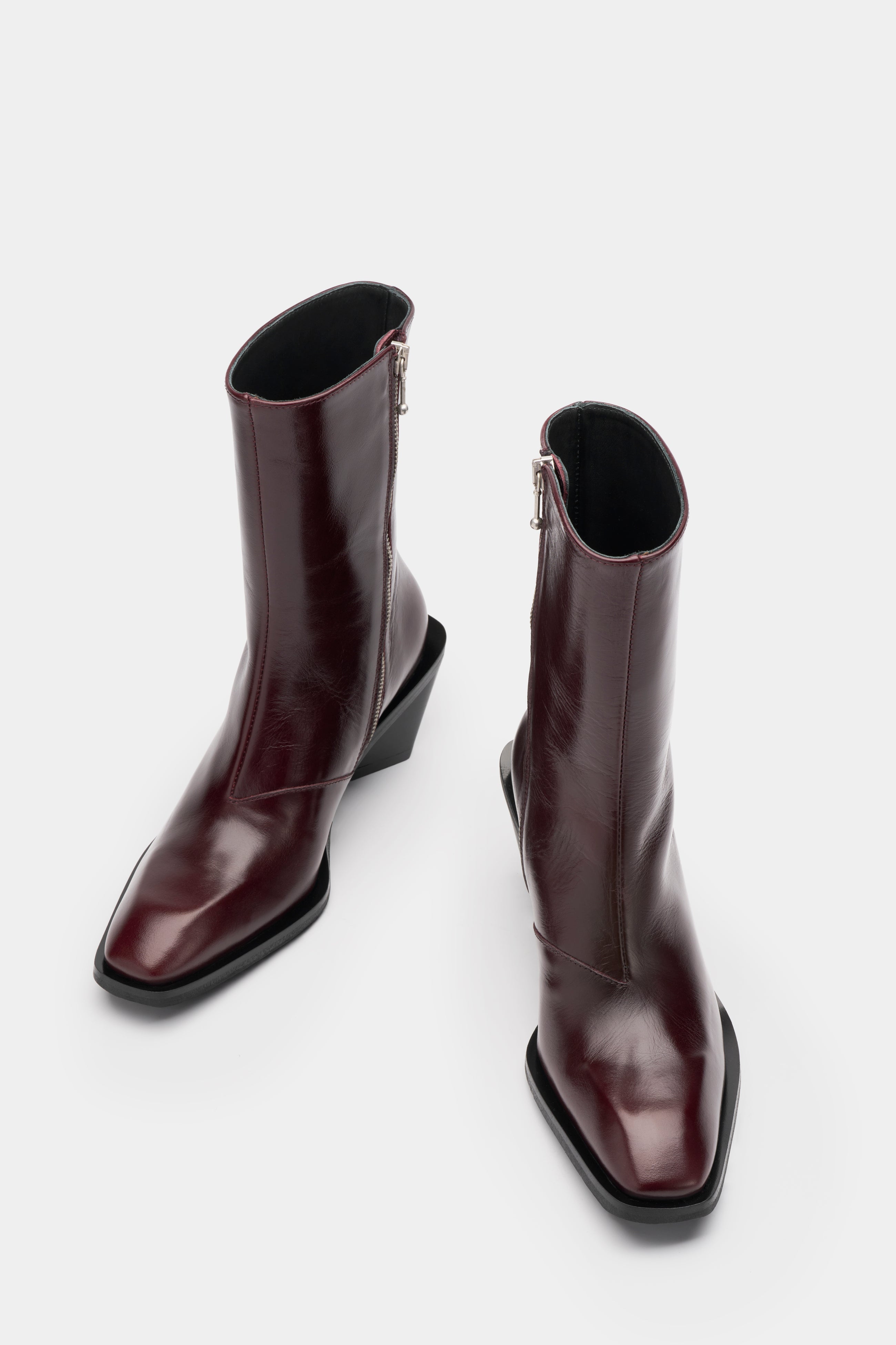 Poem Barolo Leather