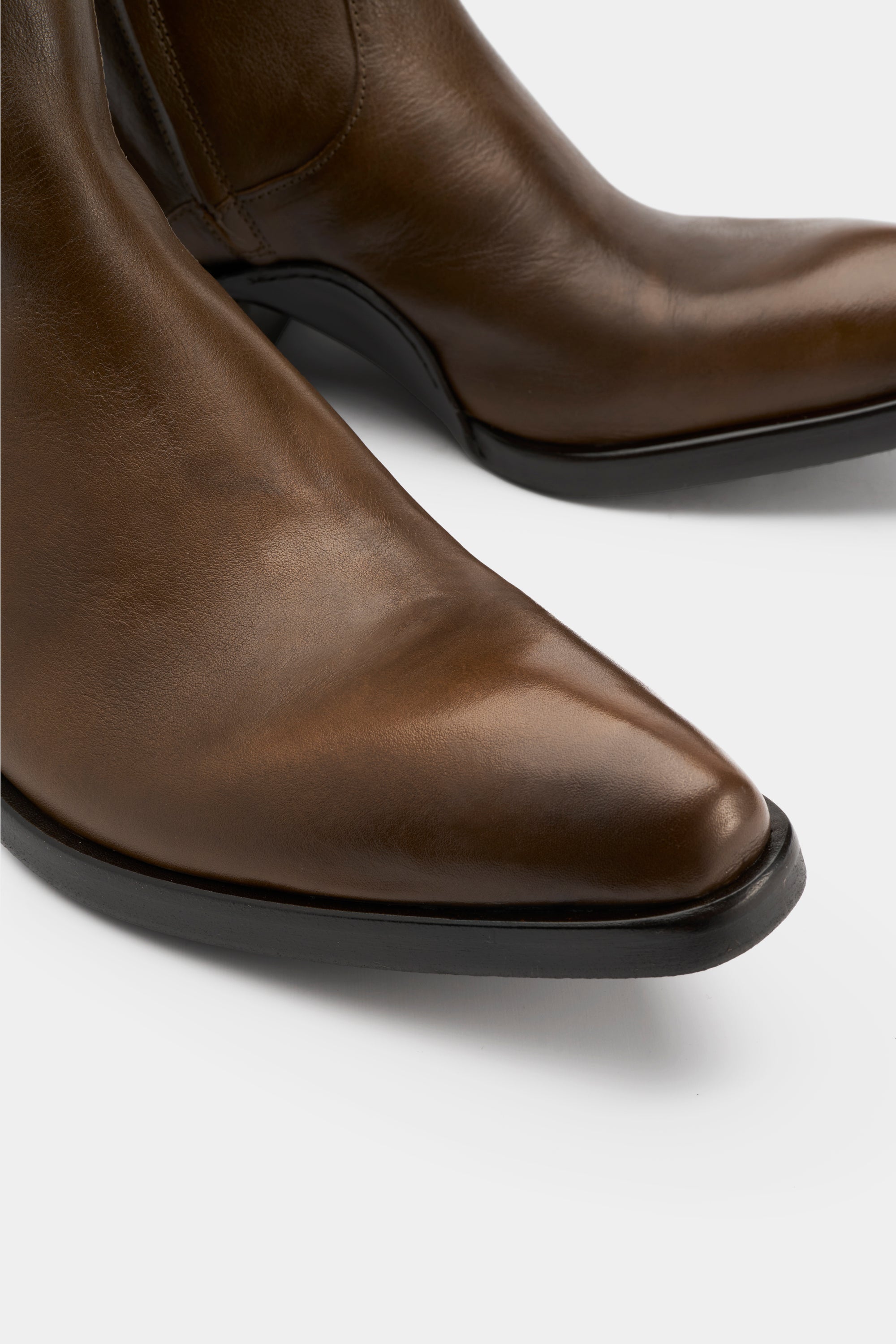 Tesoro Taupe Leather