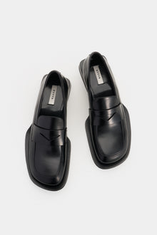 SAVANT Black Leather