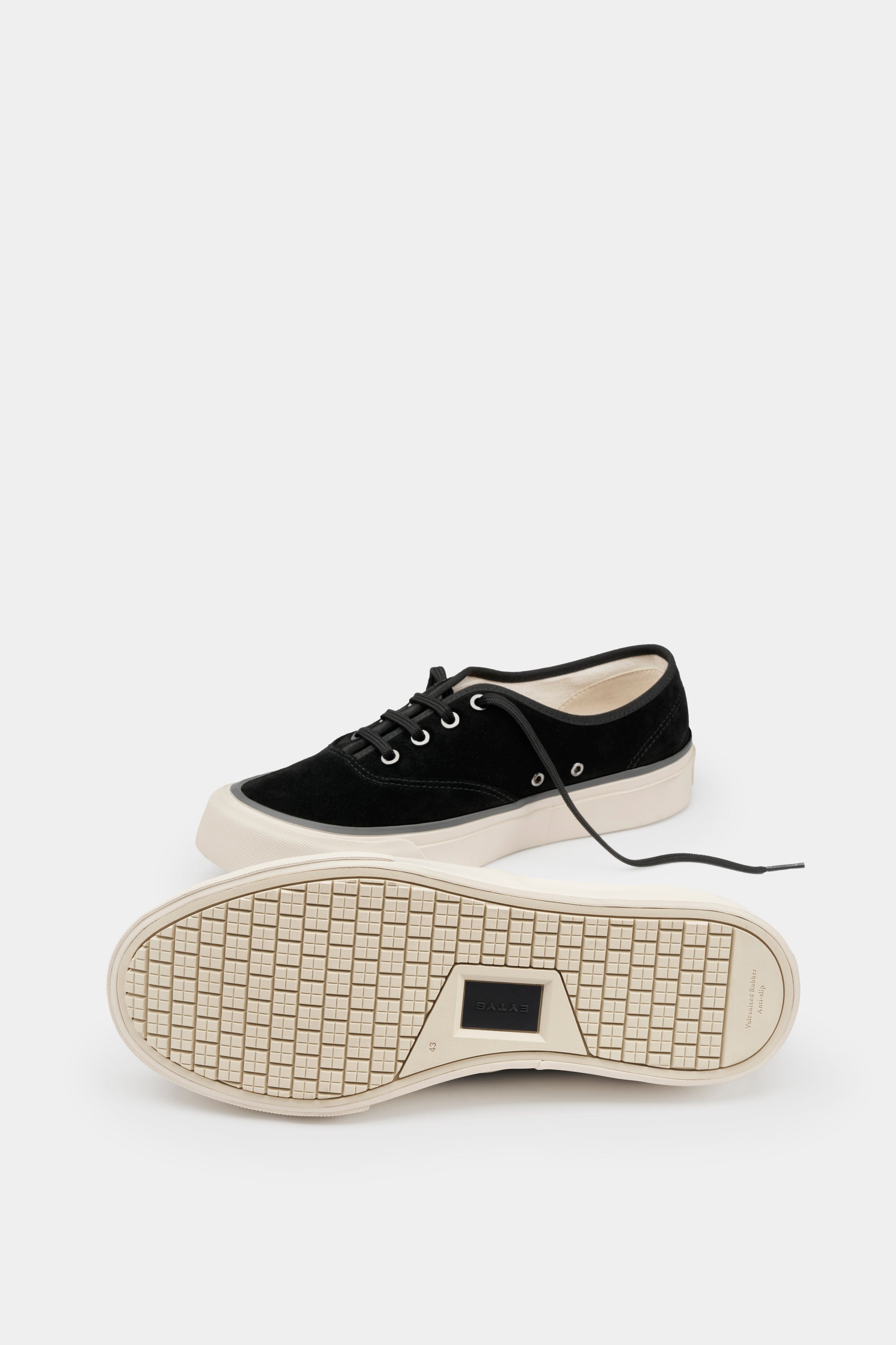 Anthem Sneakers