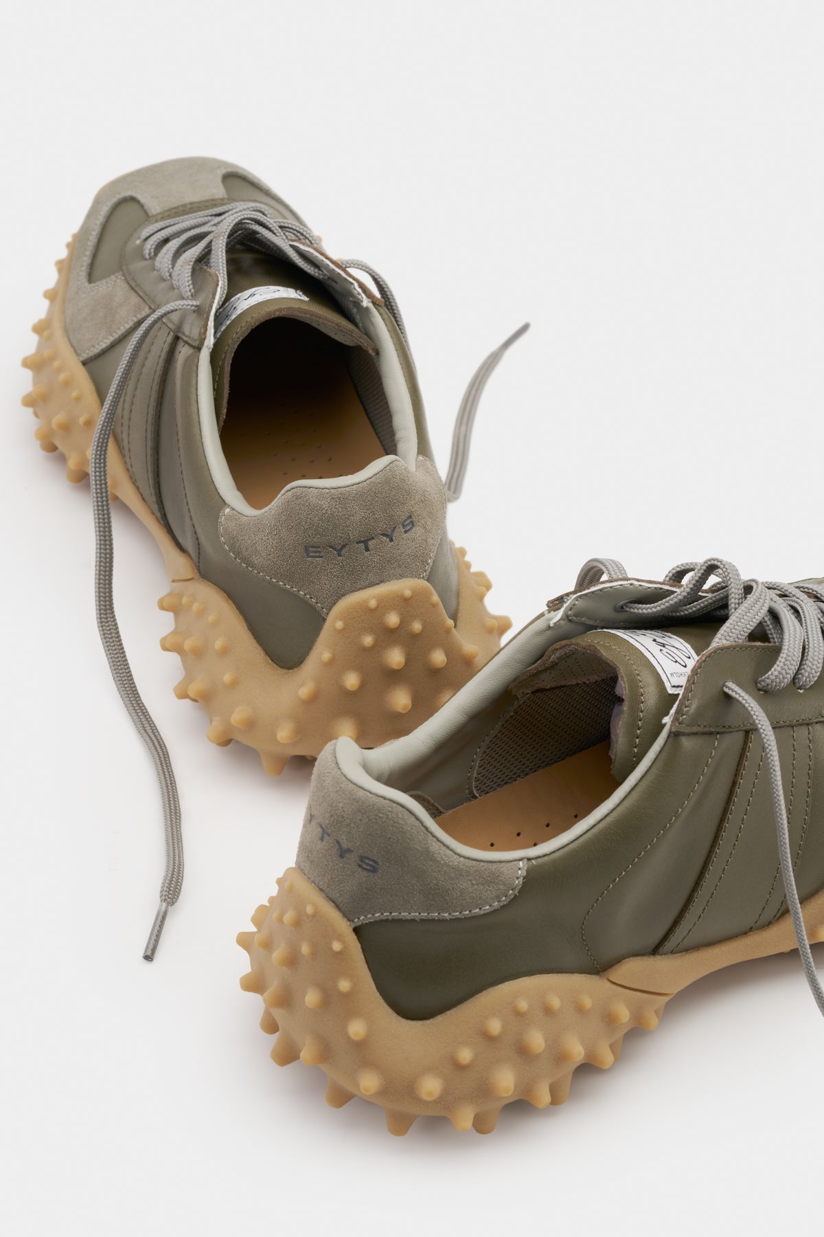 Aria Sneakers