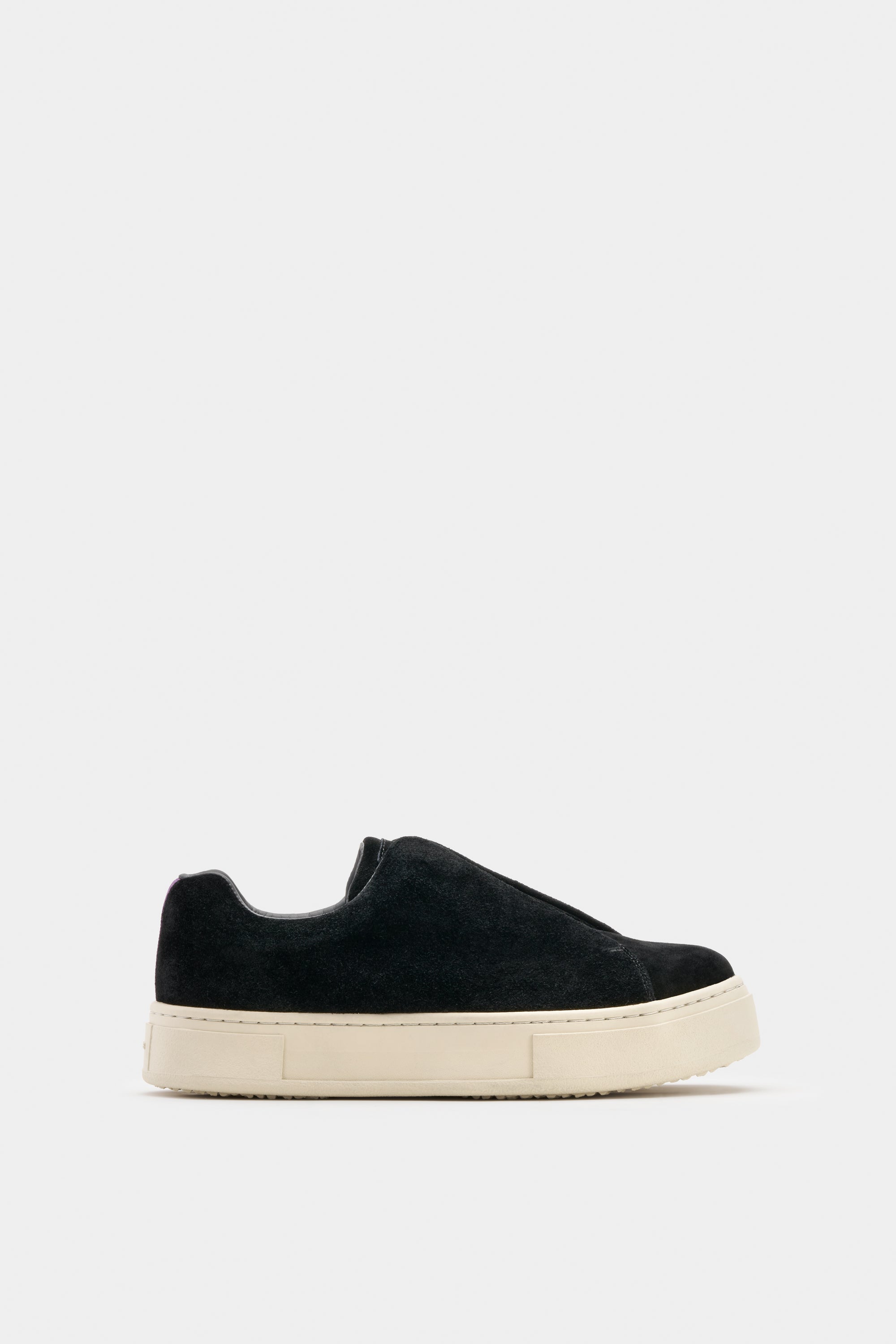 DOJA S-O Black Suede