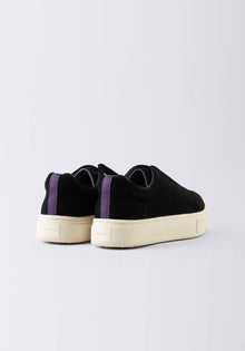 DOJA S-O Black Suede
