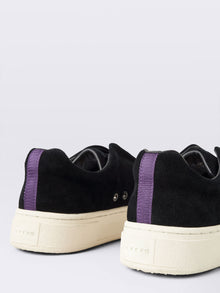 DOJA S-O Black Suede