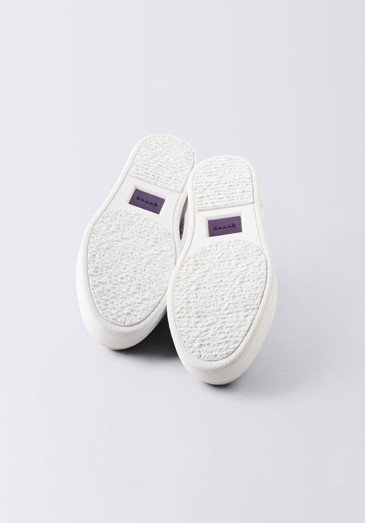 Doja S/O Sneakers