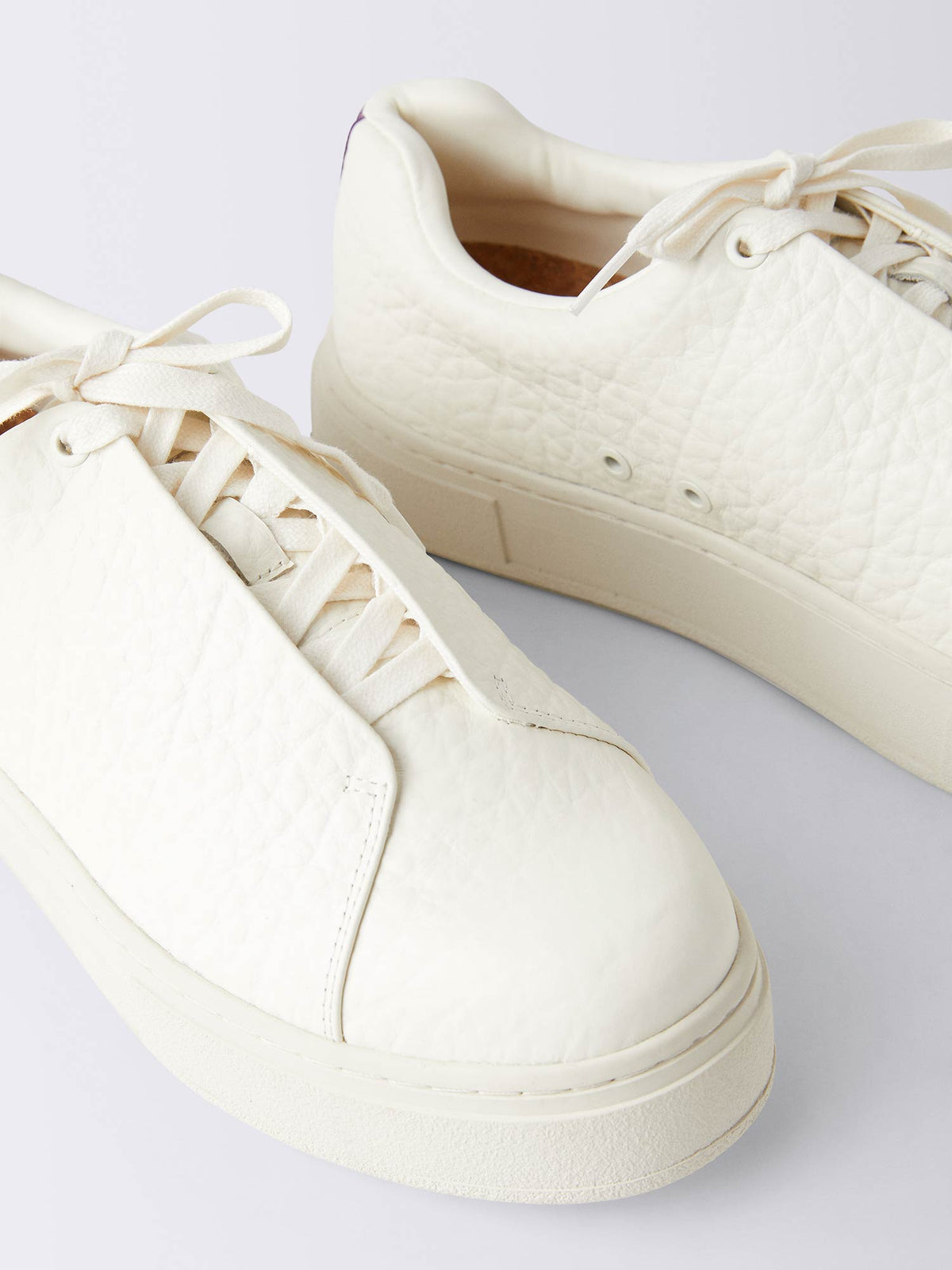 Doja Tumbled White