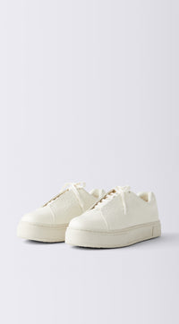 Doja Tumbled White