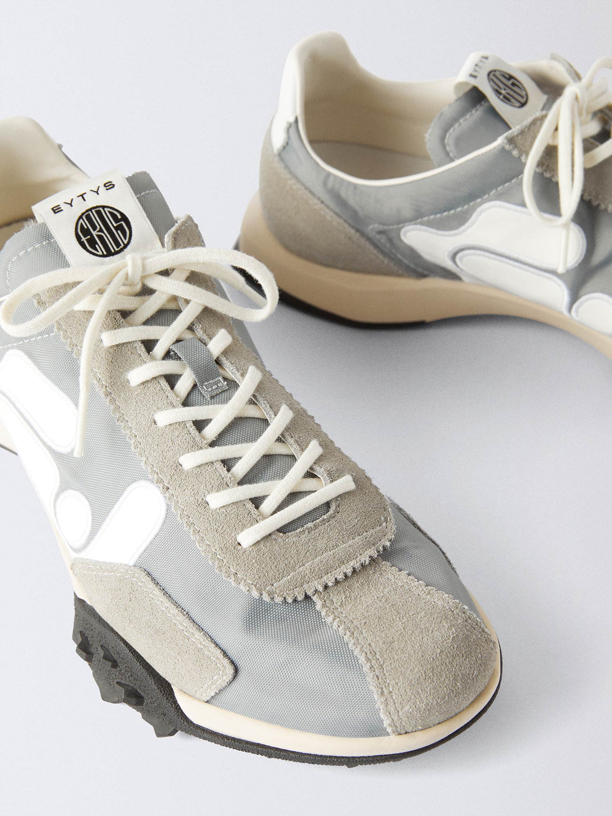 Eros Suede Alloy