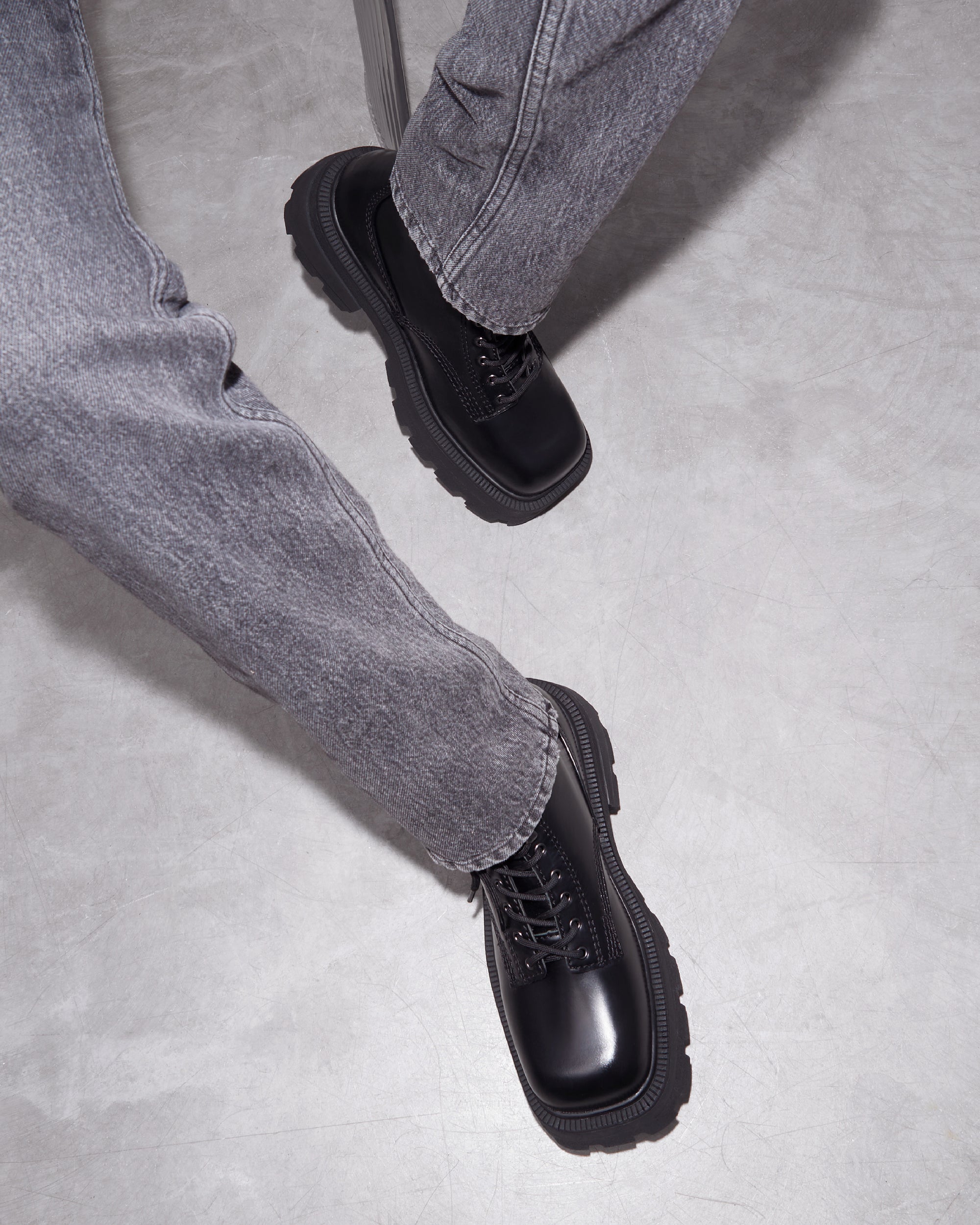 Michigan Leather Black