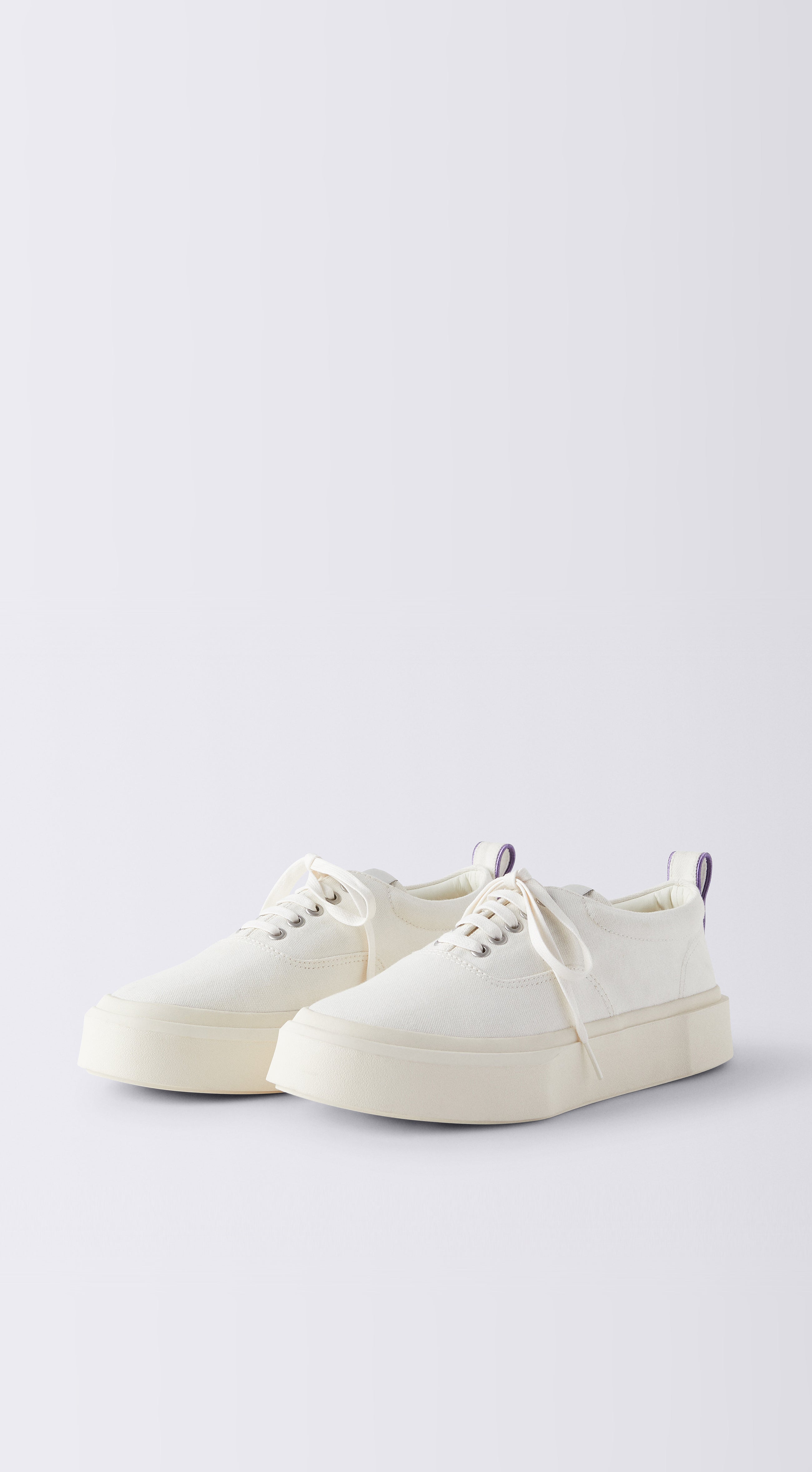 Mother II Canvas White