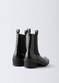 Nikita II Leather Black