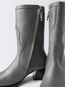 Rari Leather Stone