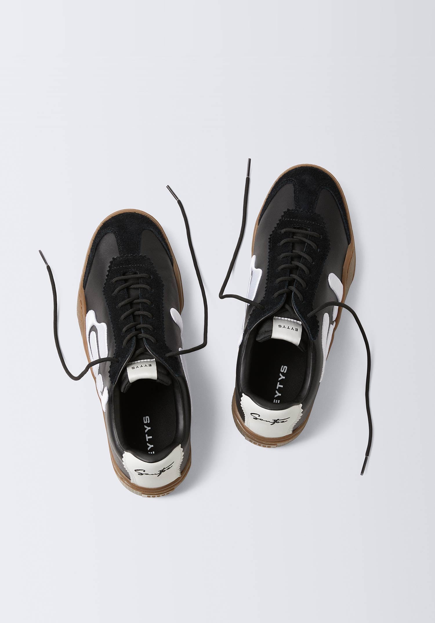Santos Leather Black