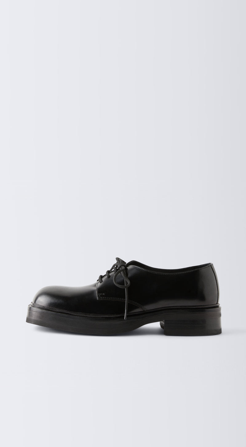 Savoy Leather Black
