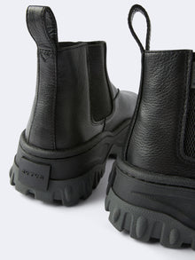 Tempest Leather Black