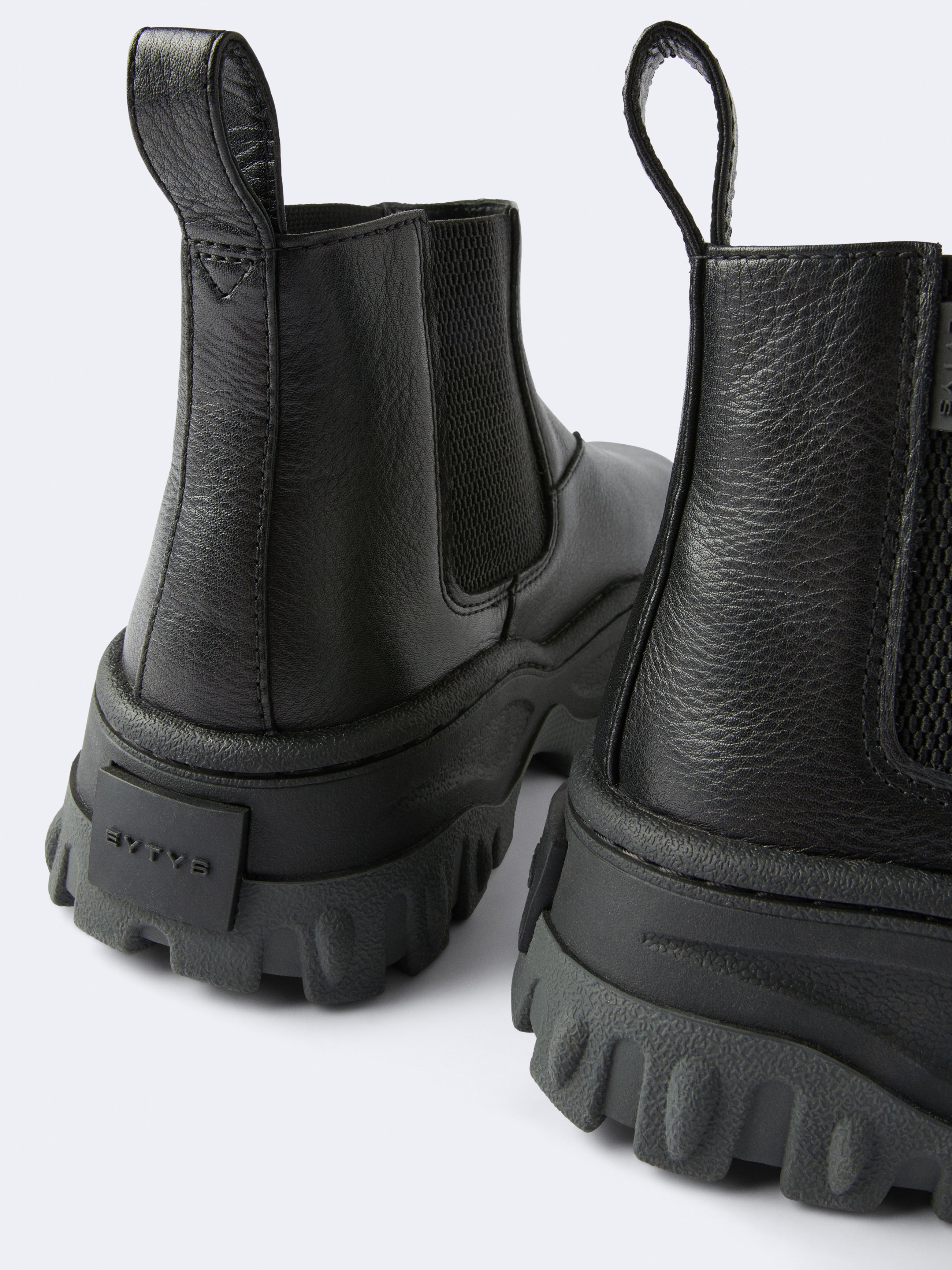 Tempest Leather Black