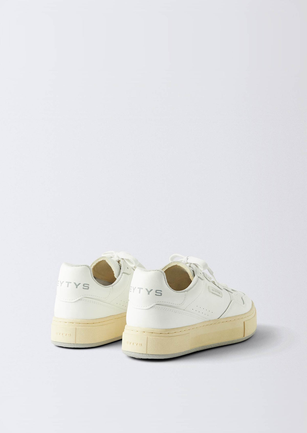 Trophy Sneakers 2025